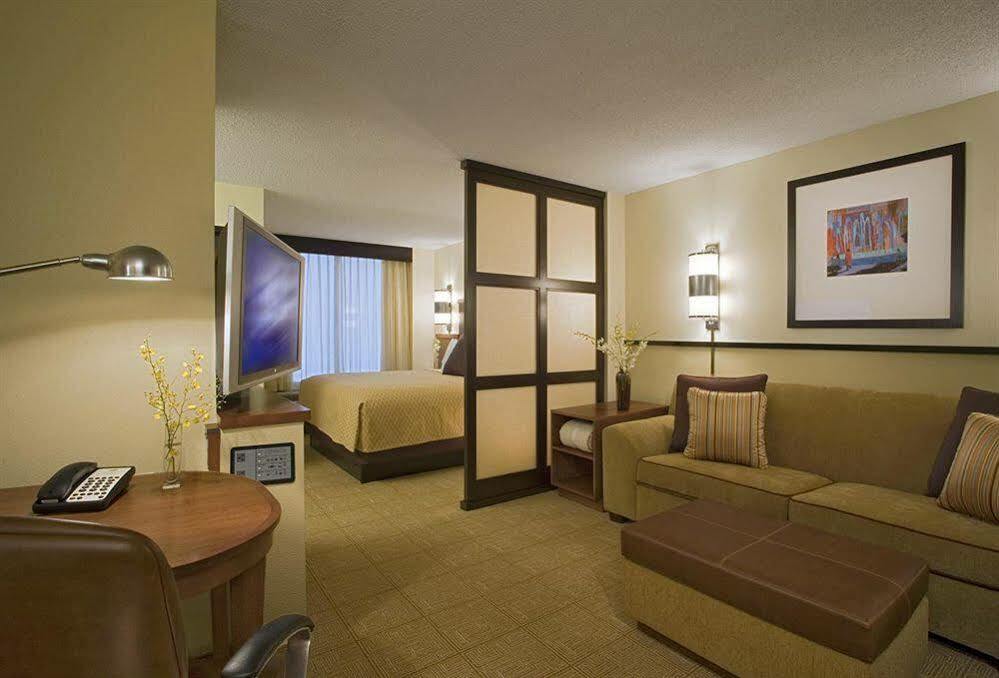 Hyatt Place Tampa Airport/Westshore Номер фото